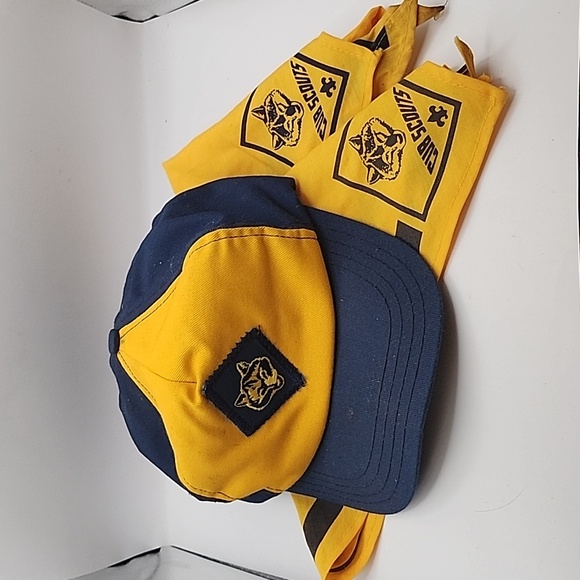 Vintage Cub Scout Ball Cap & 2 Scarves - Picture 9 of 9